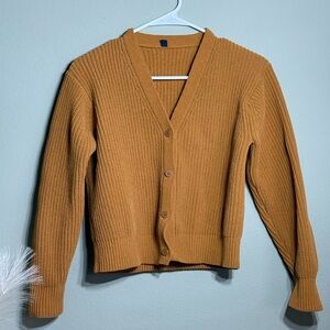 Cozy Mustard girls Uniqlo cardigan size 10-12